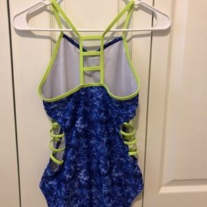 One piece bathing suit